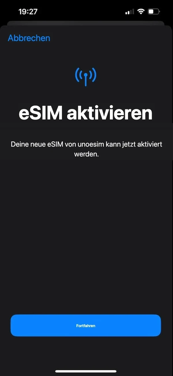 iOS-Fenster „eSIM aktivieren“ mit dem Knopf „Fortfahren“